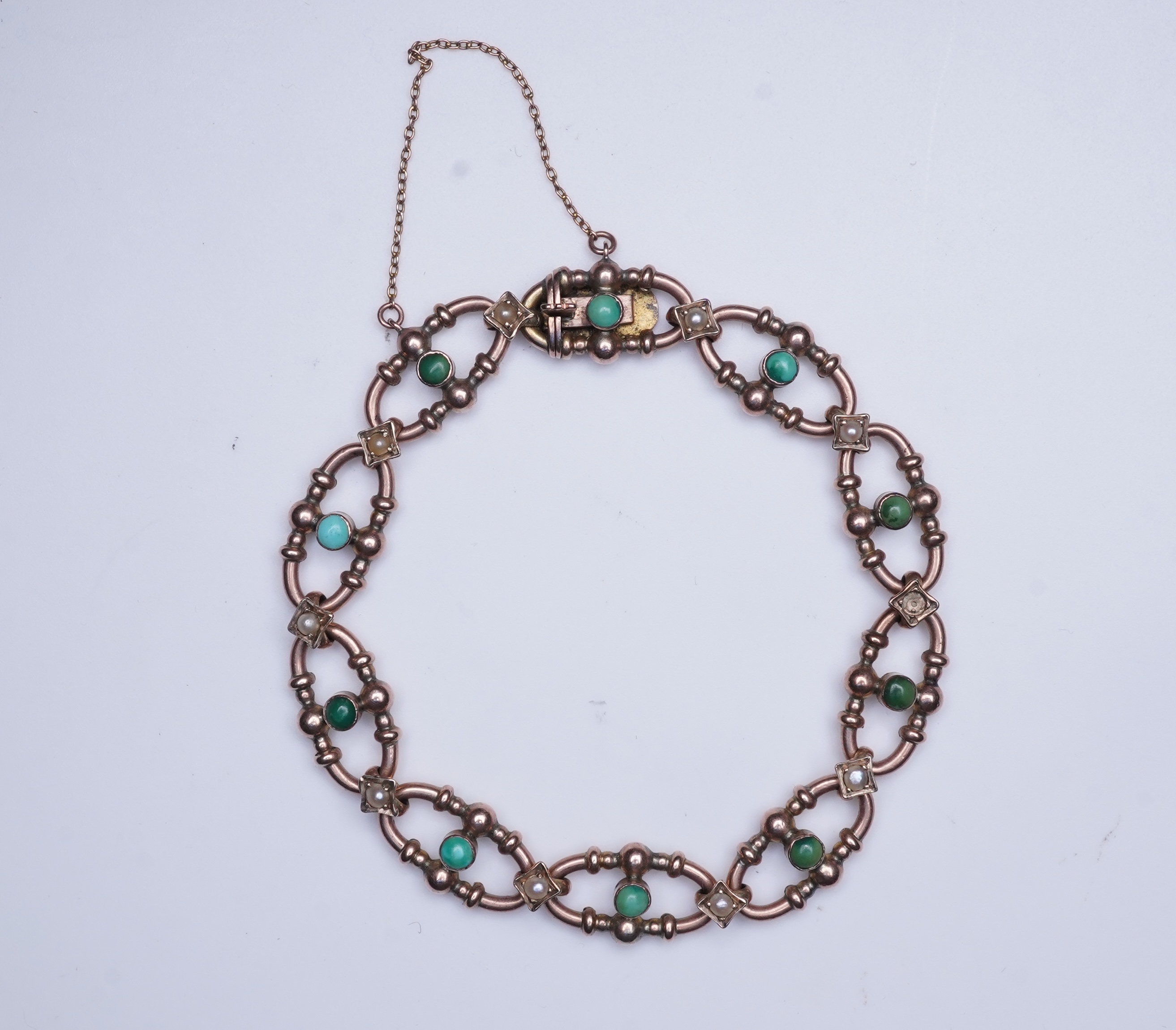 An Edwardian seed pearl and turquoise bracelet, early 20th century